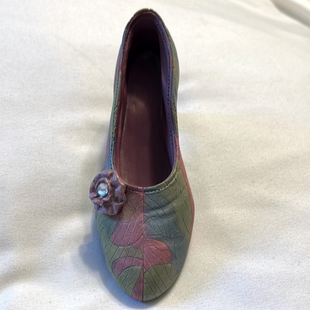 Just the Right Shoe collectible "Rose Court"